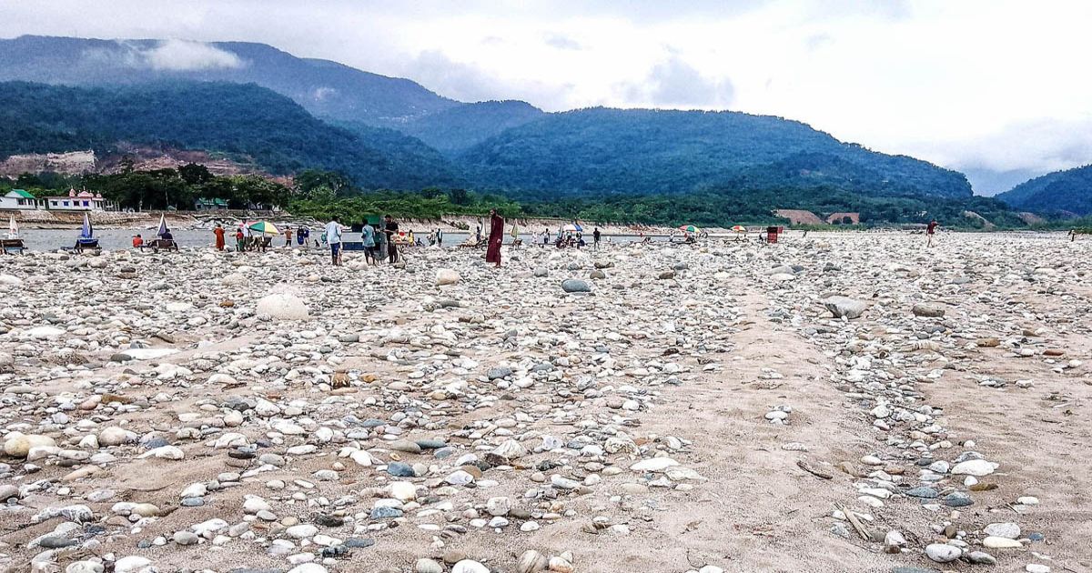 ভোলাগঞ্জে সাদা পাথর লুট, অনুসন্ধানে তদন্ত কমিটি