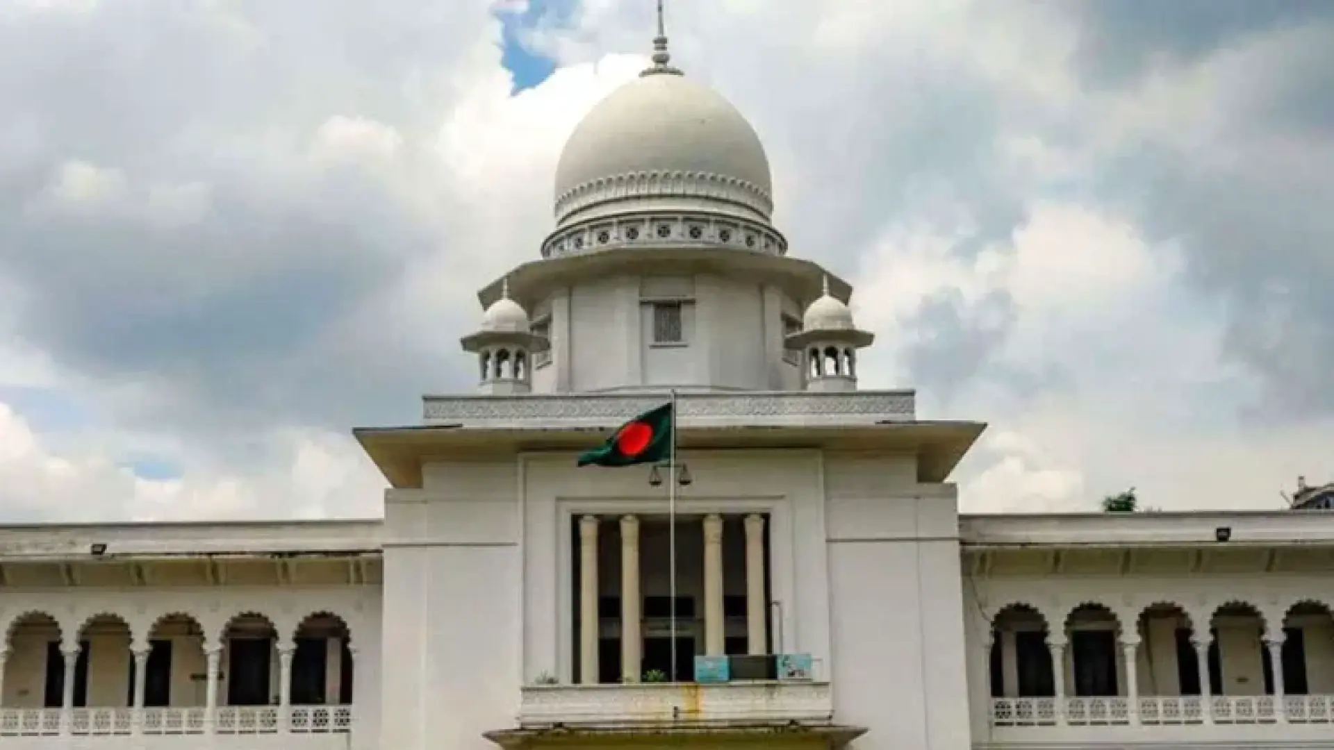 টানা নয়, বছরে দুই দফায় ১৫ দিন করে ছুটিতে থাকেবে অধস্তন আদালত